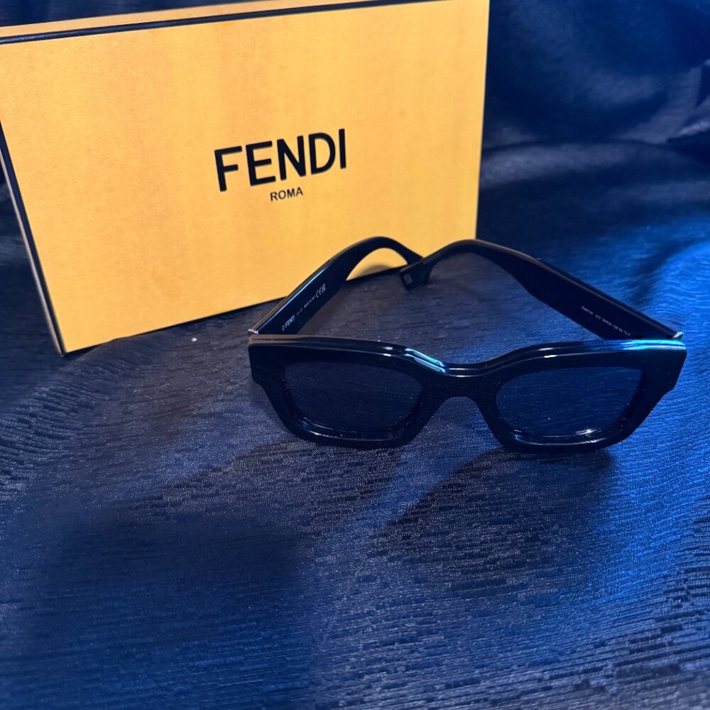 Fendi Unisex Square Sunglasses - Brand New with Full Packaging